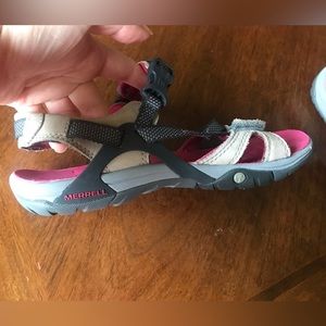 Merrell woman sandals